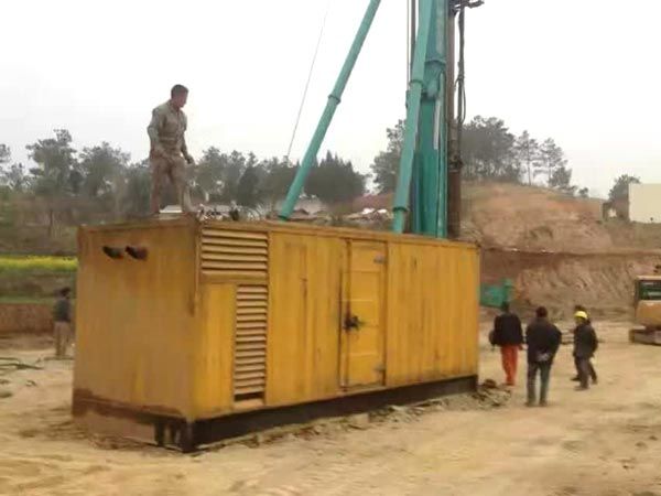 江北如何判断水冷式机油散热器密封件是否需要更换？